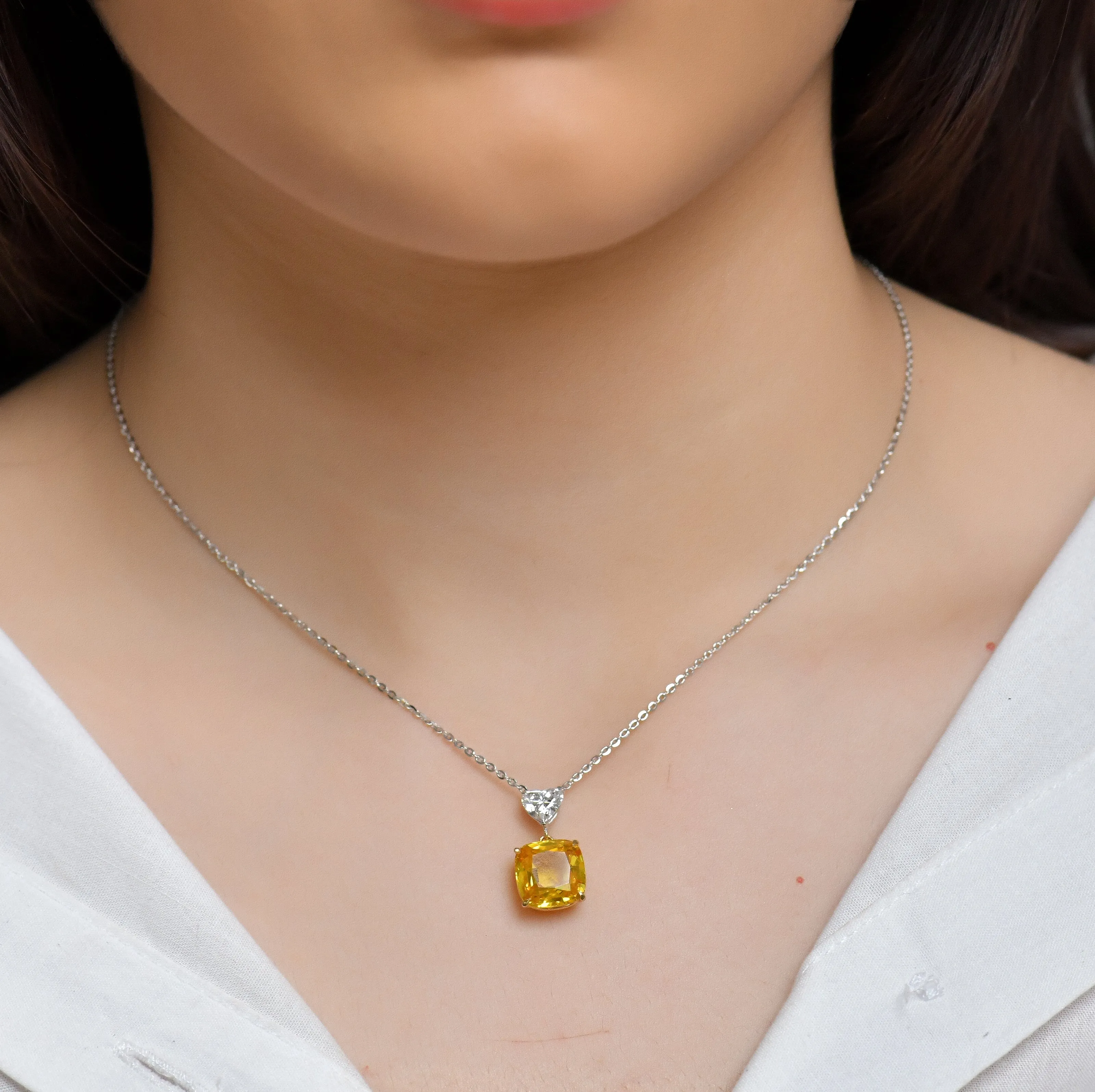 0.70 TW Diamond Pendant