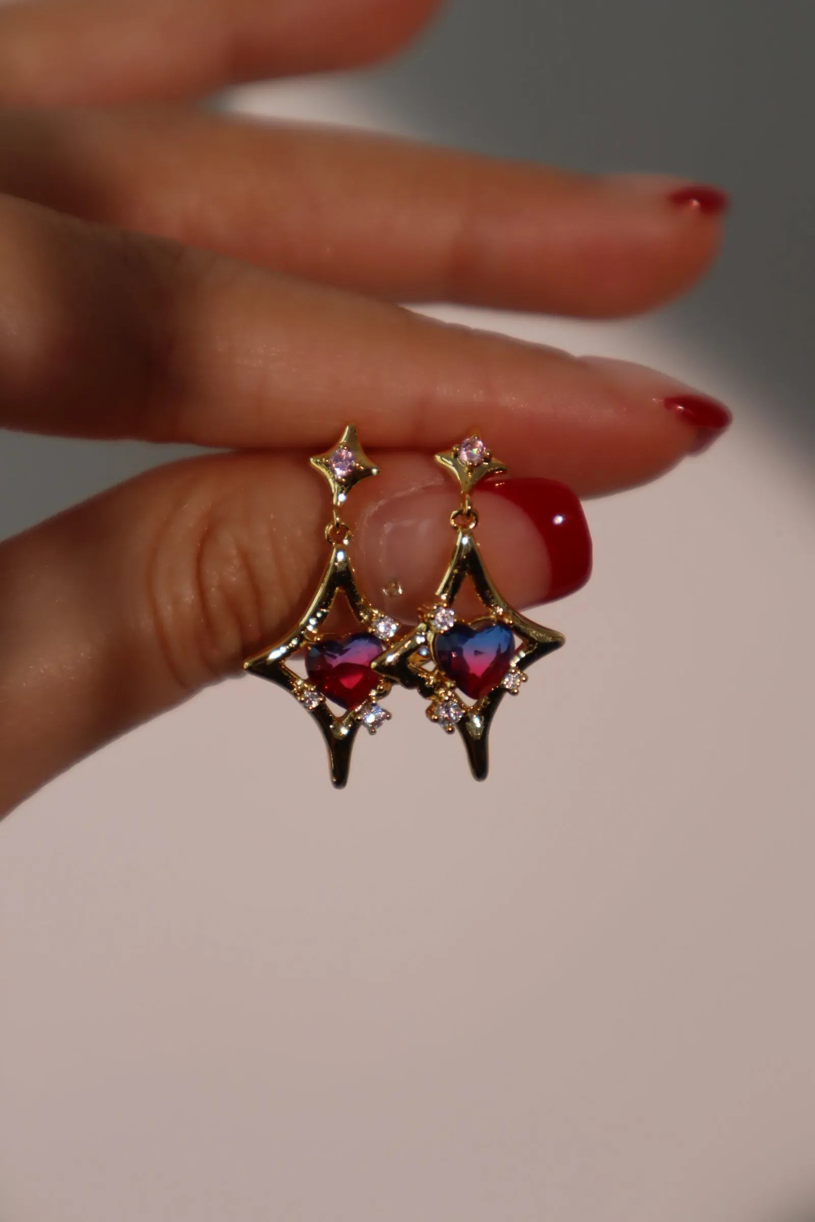 18K Real Gold Plated Gradient Heart Earrings