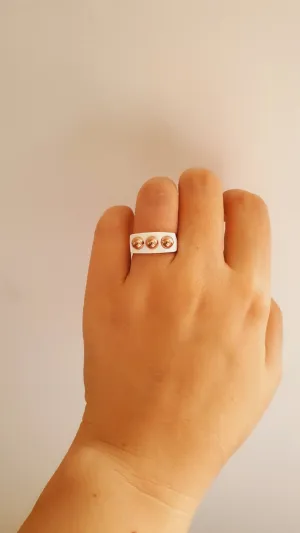 Adjustable White S Globe Ring in 925 Sterling Silver