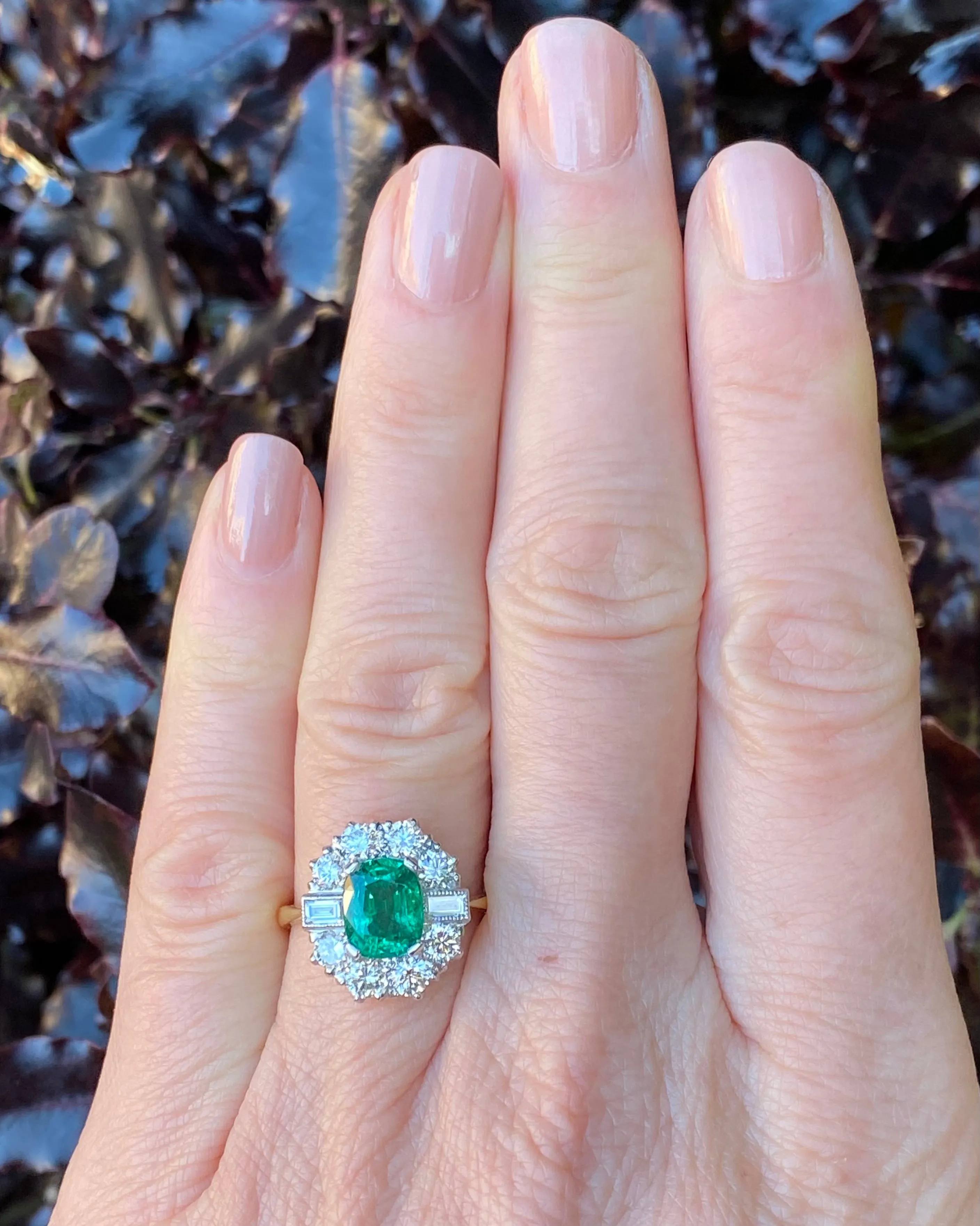 Art Deco Emerald and Diamond Cluster Ring 18ct Yellow Gold 1.25ct   1.75ct