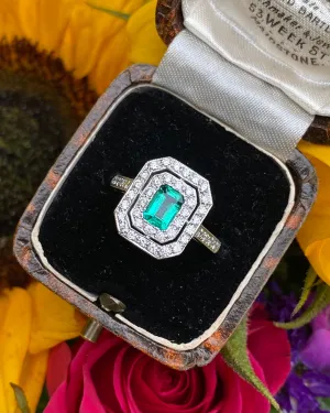Art Deco Emerald and Diamond Platinum Ring 0.60ct   0.60ct