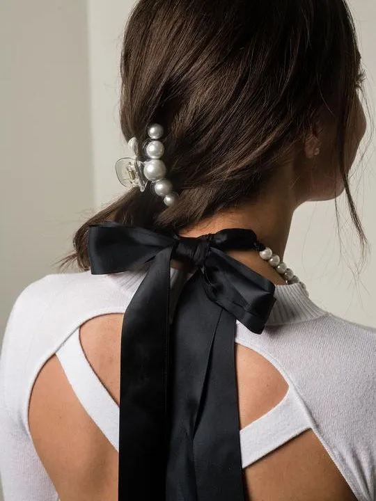 Audrey Mini Pearl Clip