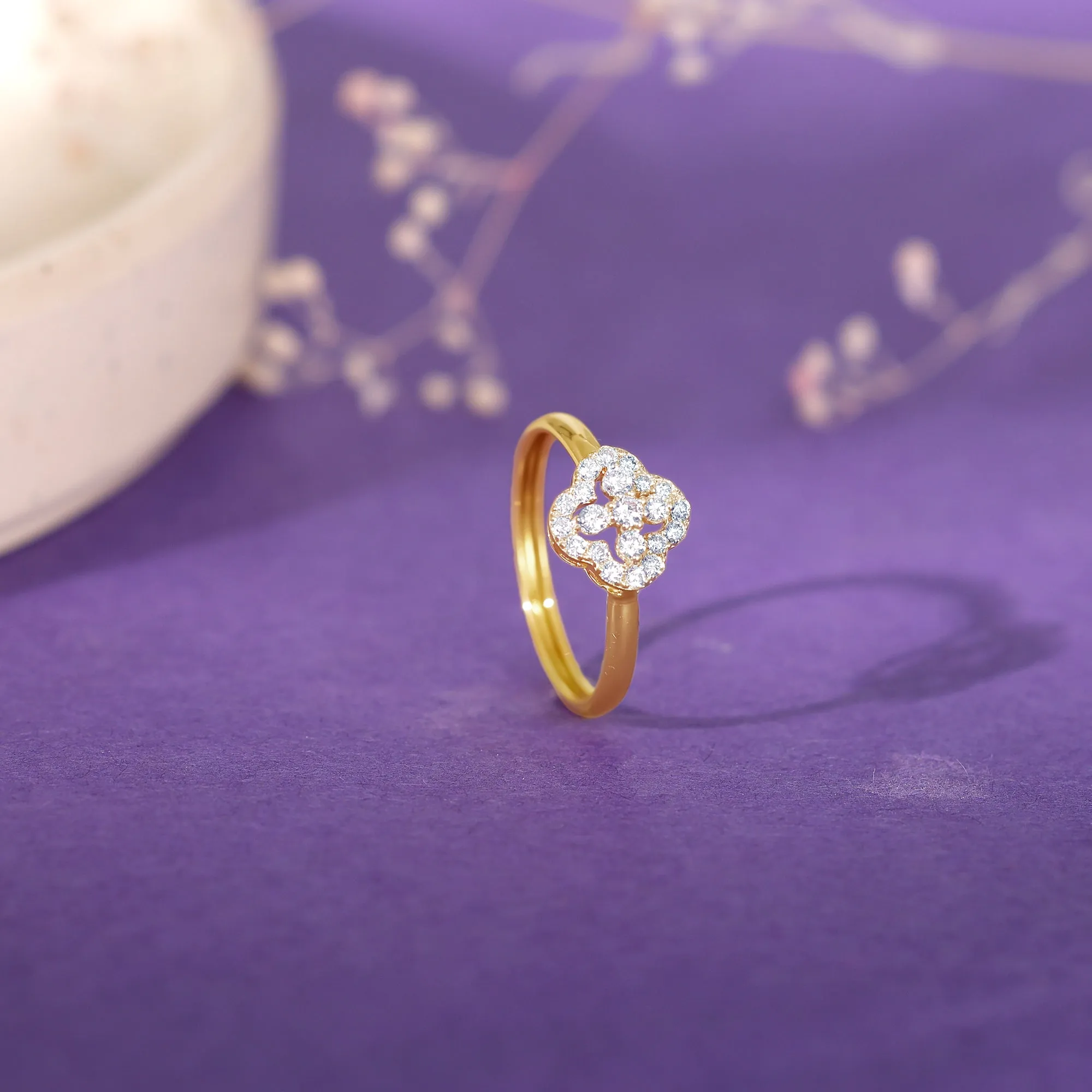 Gold Fleurir Diamond Ring
