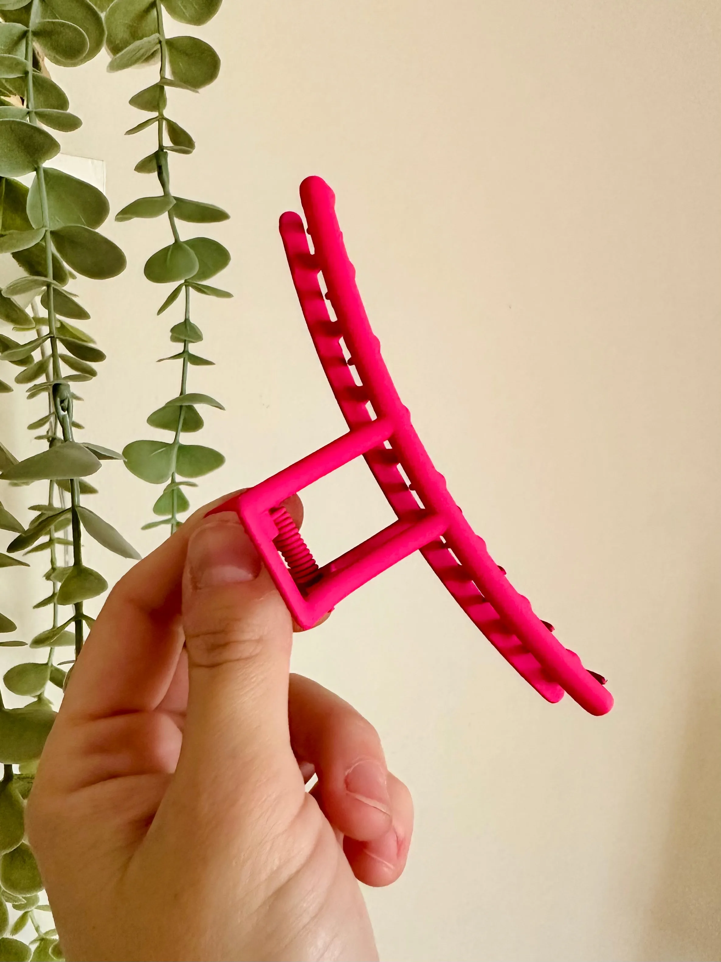 Hot Pink Claw Clip