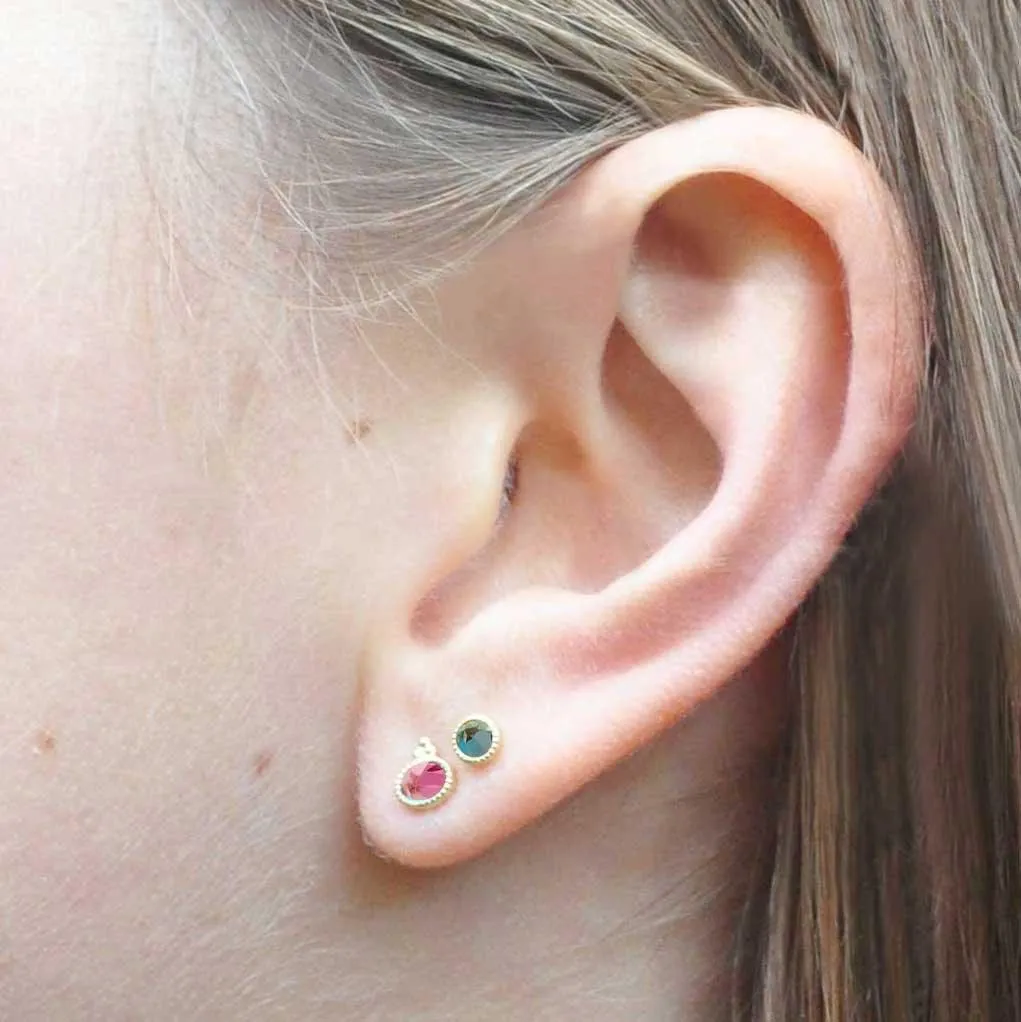 Nova Ear Stud Blue Topaz -18k Gold- sold by piece