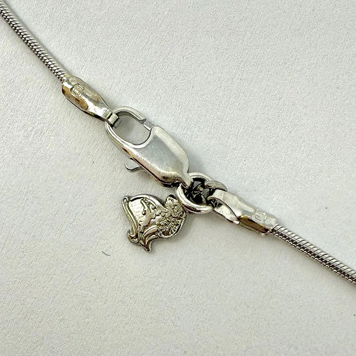 Platinum Diamond Pendant Necklace