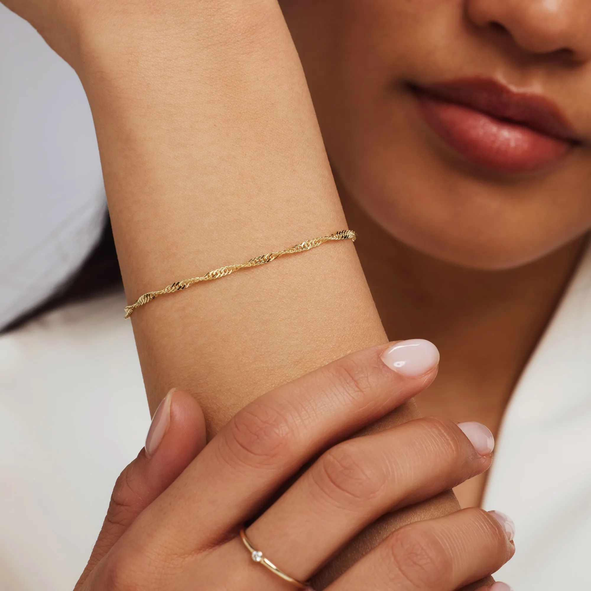Rivoli Lilou 14 karat gold bracelet with twist
