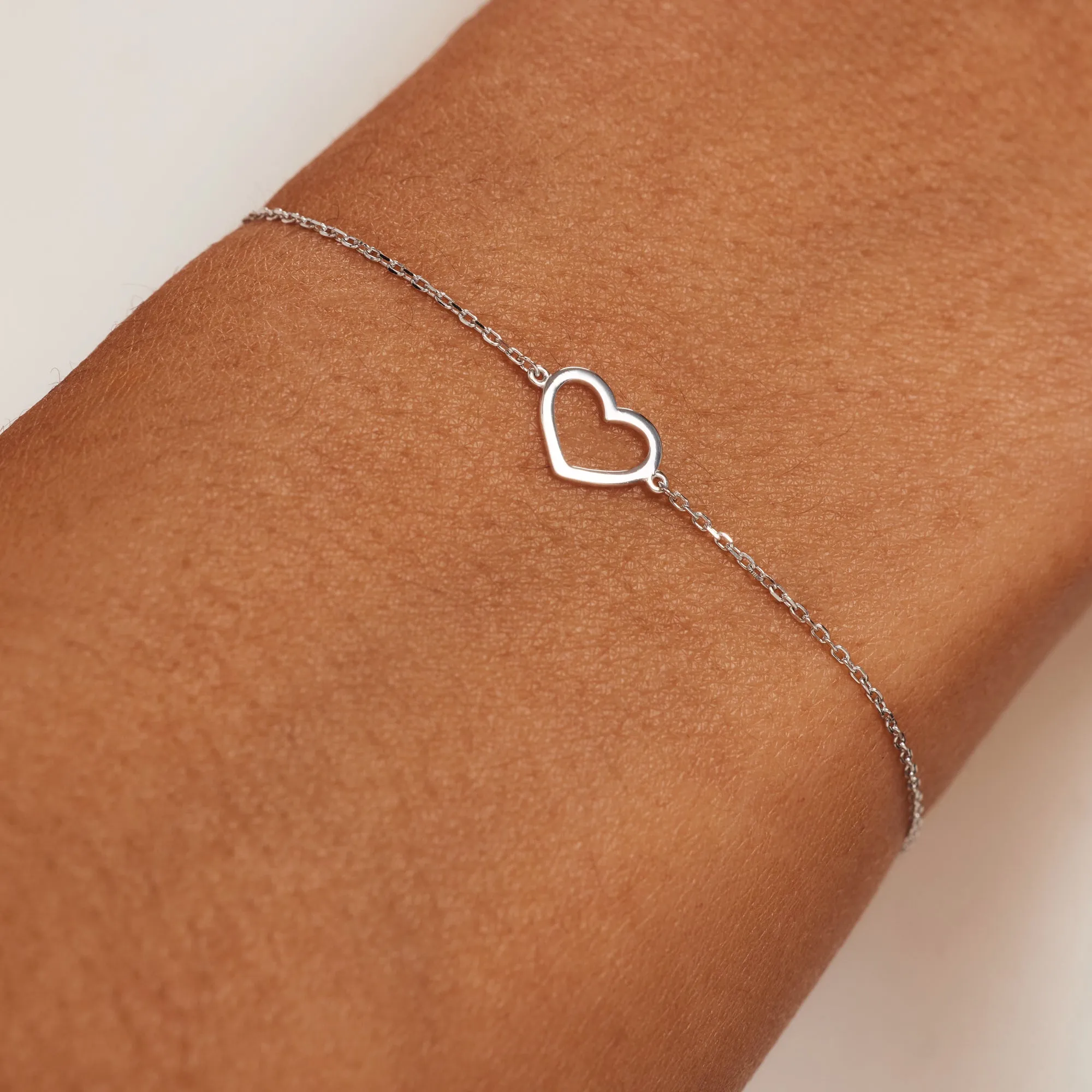 Saint Germain Amore 14 karat white gold bracelet with heart