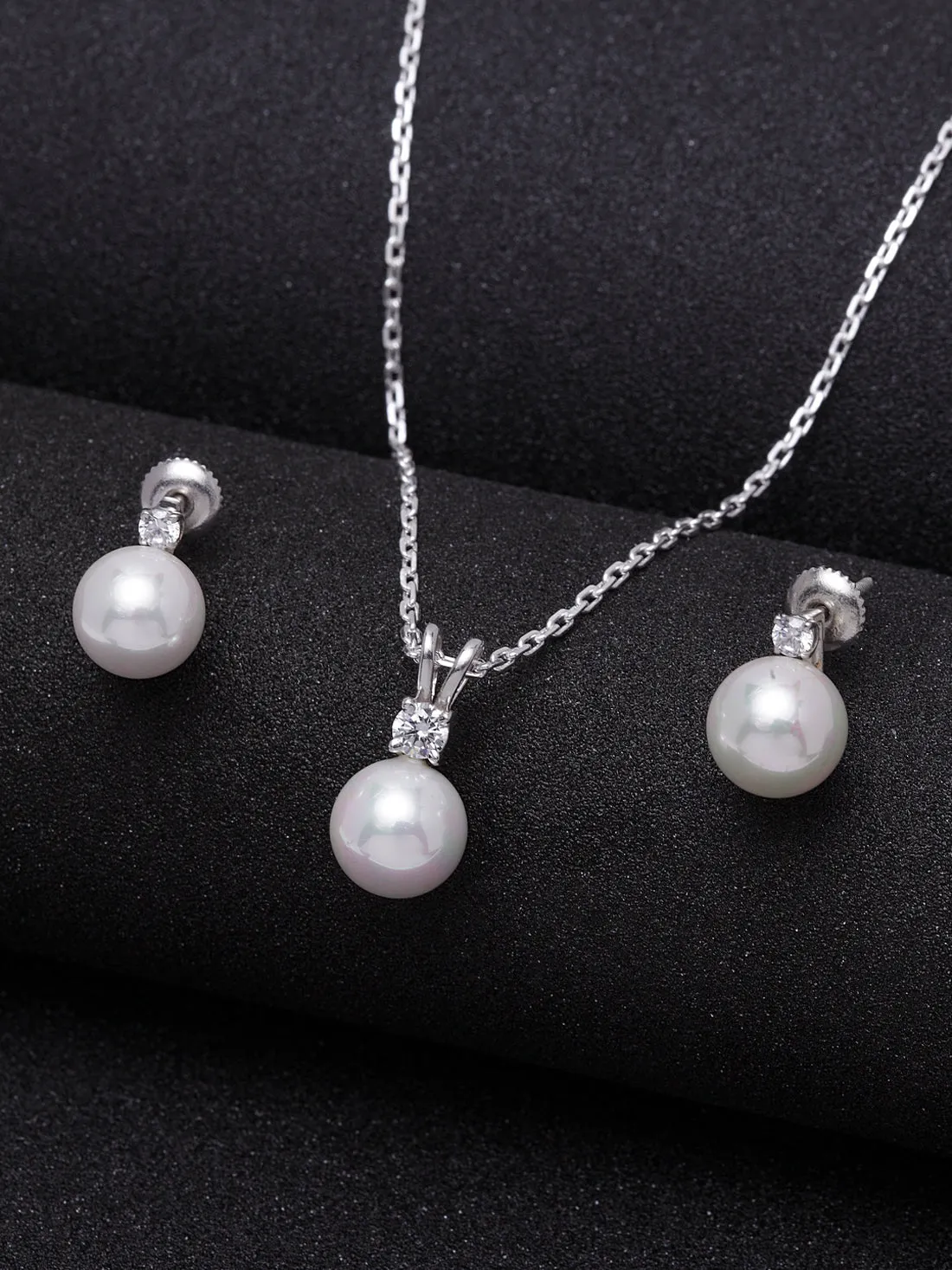 Silver Classic Pearl Jewellery Set