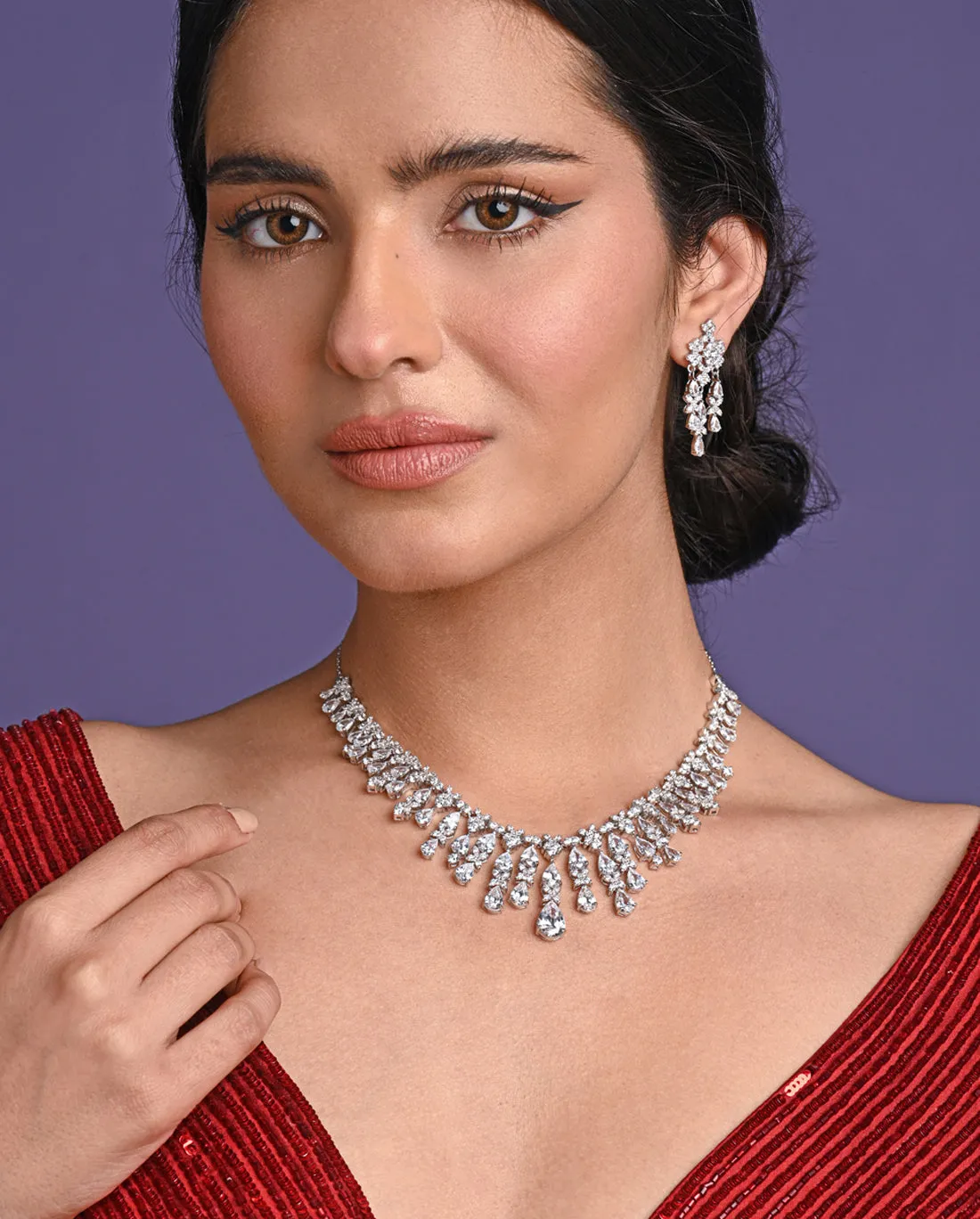 Silver Queen's Necklace Jewellery Set